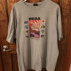 Vintage NCAA Basketball 2003 Final Four Gray Shirt